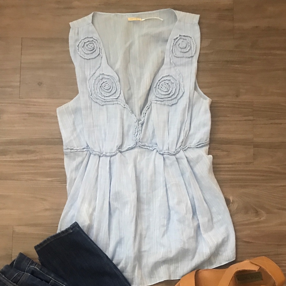 Max studio chambray top